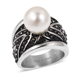 White Shell Pearl, Austrian Crystal Ring SIZE  7